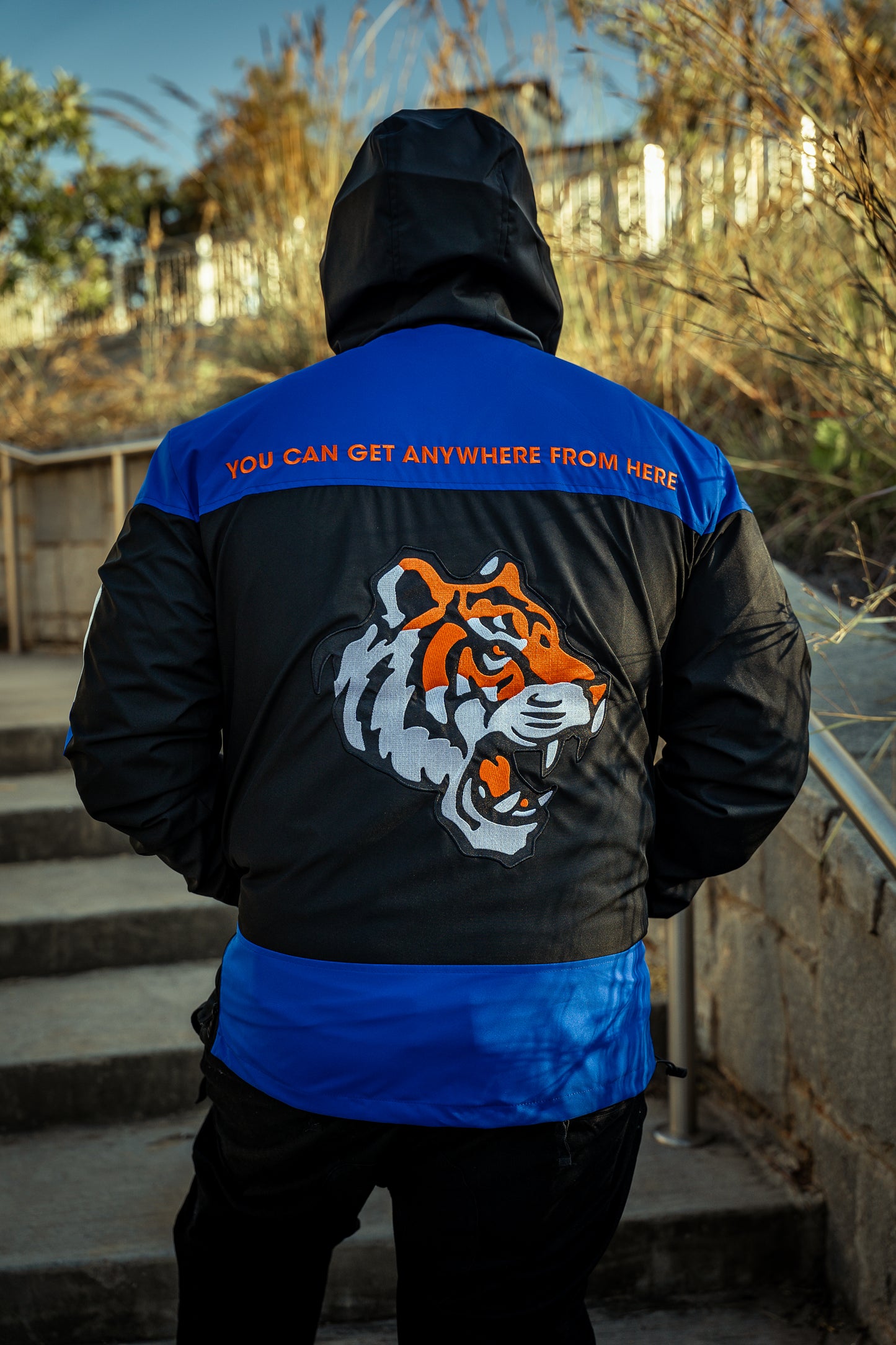 SSU WINDBREAKER (Black)